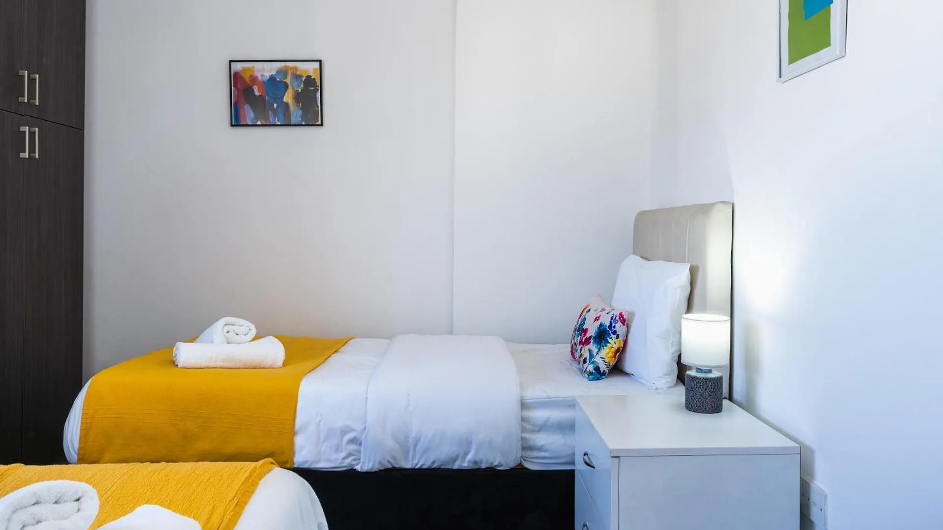 Olympus 2-Bedroom Apartment 라르나카